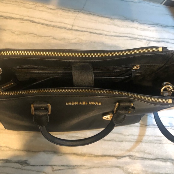 Michael Kors black bag - Picture 6 of 8